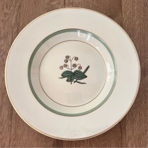 1935 Royal Copenhagen Hjertegræs "Sweet Vernal Grass", 884/9598 Salad Plate 8.5”